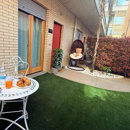 Elica Garden Free Parking & Airport *